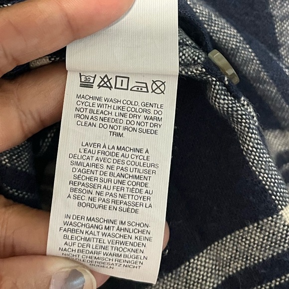 J.Crew Men’s Navy Plaid Flannel Shirt with Suede Elbow Patches - Size M - Picture 6 of 15